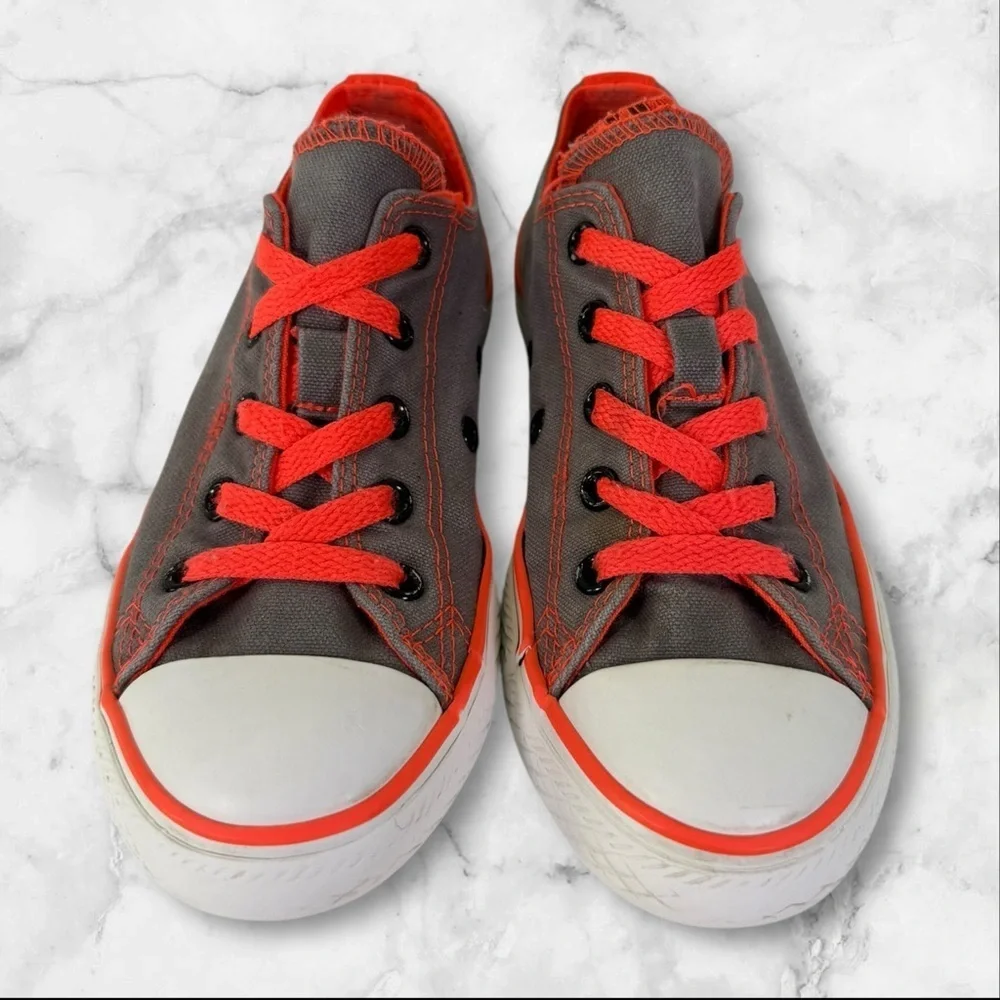 Kids Converse Chuck Taylor All Star Double Tongue low-top sneakers size 1